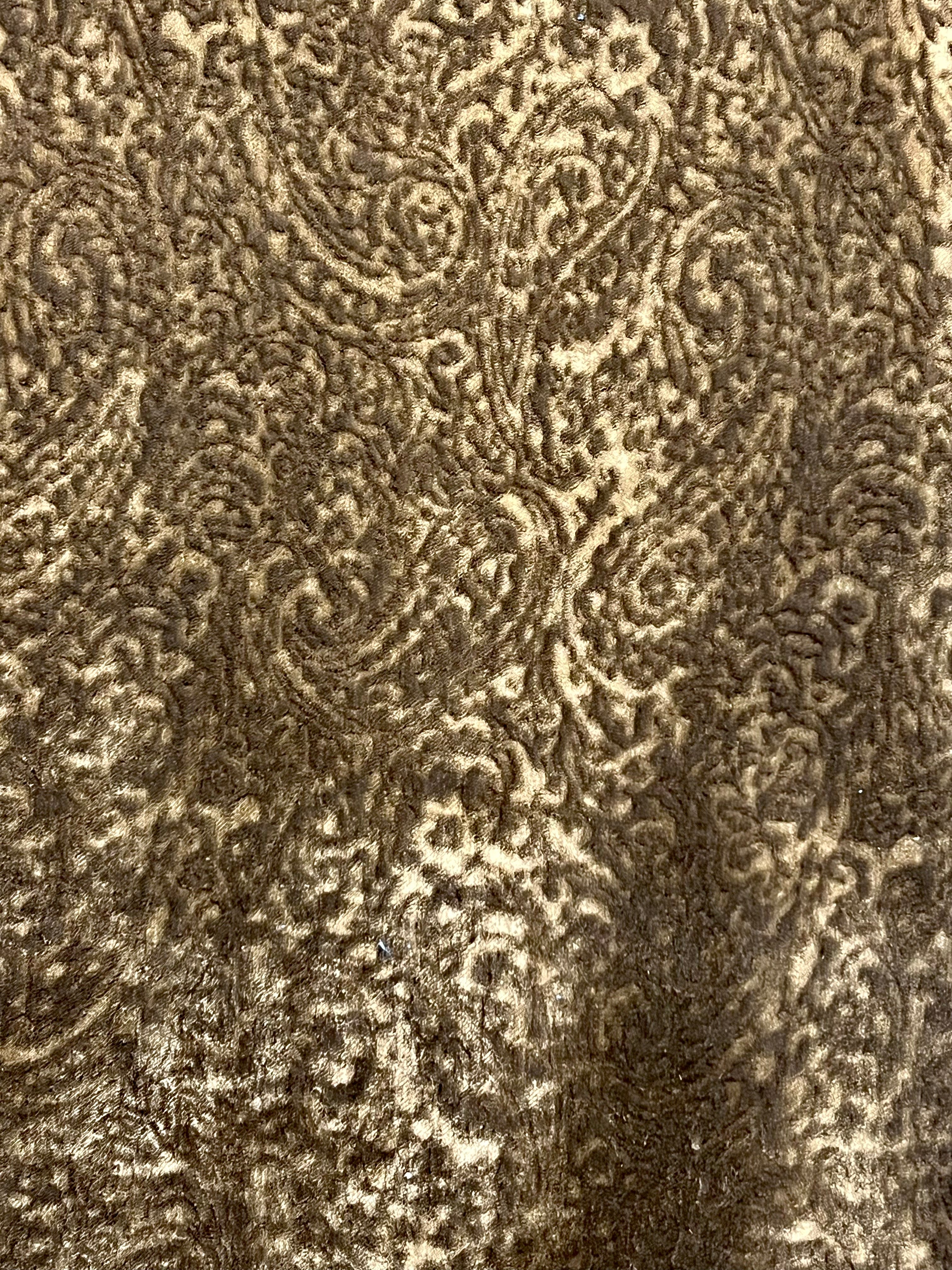 Griffin (Velvet)